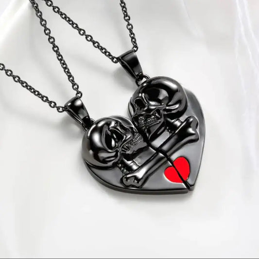 Magnetic Skull Hearts Pendant