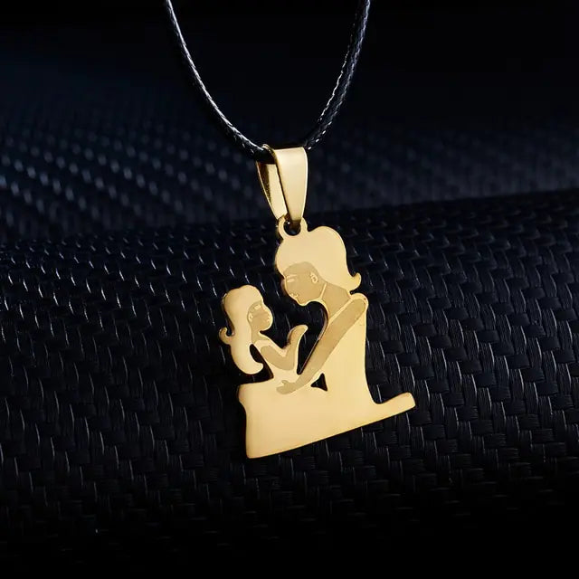 Mama Letter Pendant Necklace